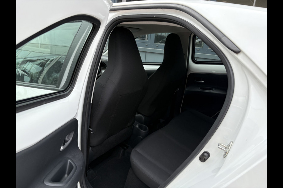 Toyota Aygo X 1.0 VVT-i 73pk Play 5-drs. CAMERA/ADAPT.CRUISE/CARPLAY/AIRCO