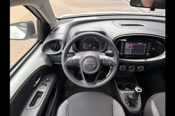 Toyota Aygo X 1.0 VVT-i 73pk Play 5-drs. CAMERA/ADAPT.CRUISE/CARPLAY/AIRCO