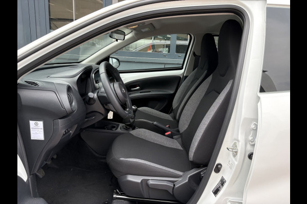 Toyota Aygo X 1.0 VVT-i 73pk Play 5-drs. CAMERA/ADAPT.CRUISE/CARPLAY/AIRCO