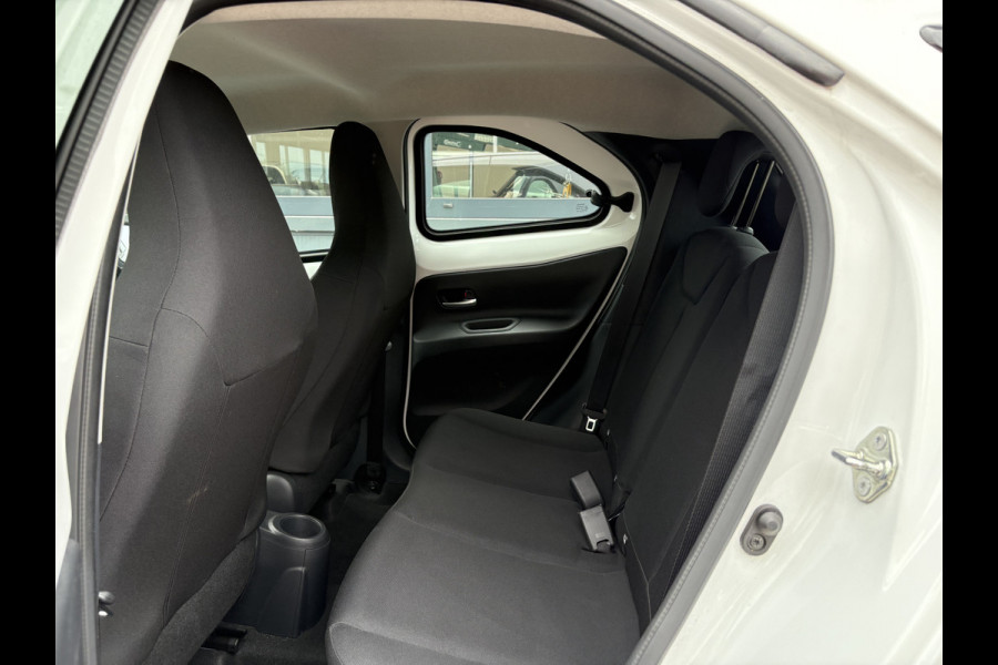 Toyota Aygo X 1.0 VVT-i 73pk Play 5-drs. CAMERA/ADAPT.CRUISE/CARPLAY/AIRCO
