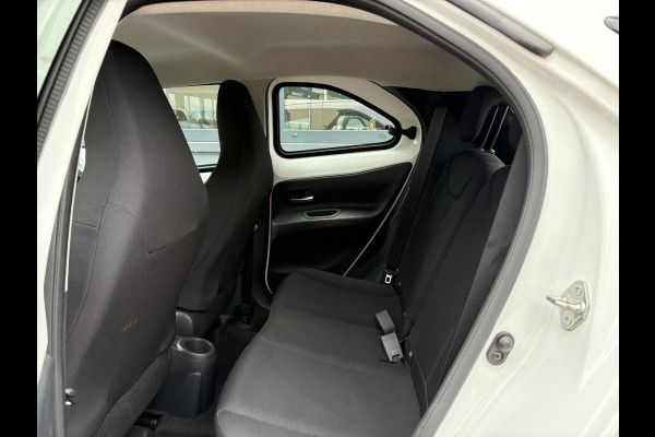 Toyota Aygo X 1.0 VVT-i 73pk Play 5-drs. CAMERA/ADAPT.CRUISE/CARPLAY/AIRCO