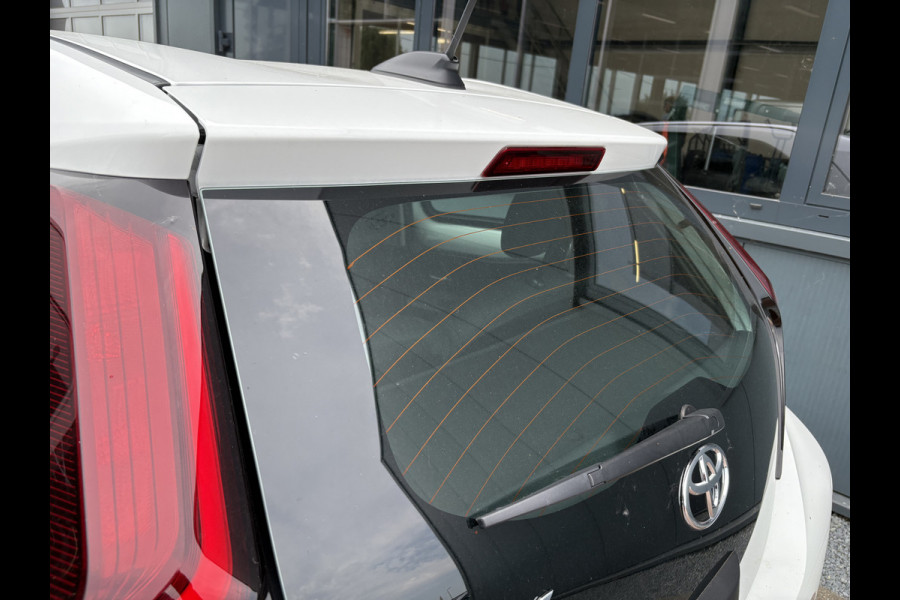 Toyota Aygo X 1.0 VVT-i 73pk Play 5-drs. CAMERA/ADAPT.CRUISE/CARPLAY/AIRCO