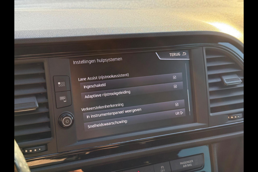 Seat Leon 2.0 TSI CUPRA | Virtual | Pano | ACC | Beats