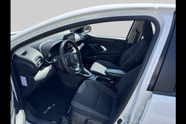 Toyota Yaris 1.5 Hybrid Active  | navigatie | Apple Carplay/Android Auto | adaptive cruise control | climate control | achteruitrijcamera | NL auto