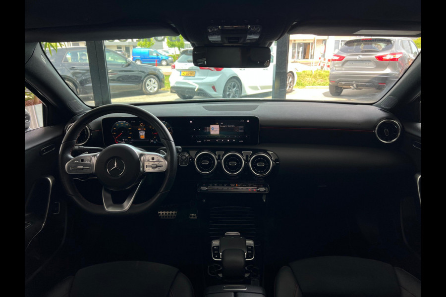 Mercedes-Benz A-Klasse 200 Business Solution AMG NL-AUTO | PANO | AMG PAKKET