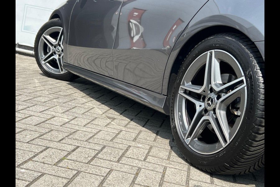 Mercedes-Benz A-Klasse 200 Business Solution AMG NL-AUTO | PANO | AMG PAKKET