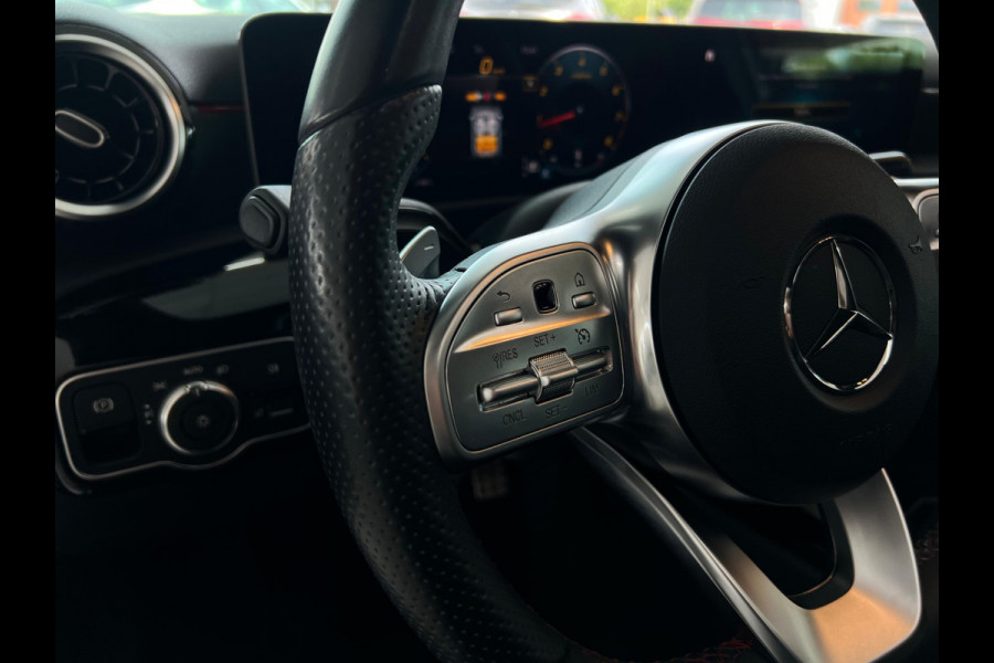 Mercedes-Benz A-Klasse 200 Business Solution AMG NL-AUTO | PANO | AMG PAKKET