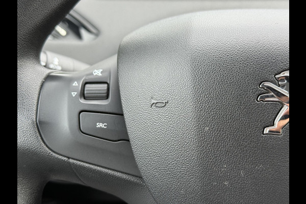 Peugeot 208 1.2 PureTech Blue Lion 2e Eigenaar,Navi,Airco,Cruise,Trekhaak,5 Deurs,Pdc,Weinig km,Zeer Zuinig,Apk tot 07-2026