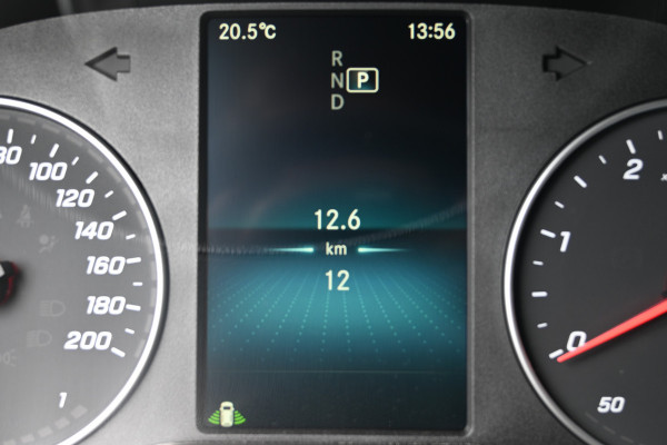 Mercedes-Benz Sprinter 319 CDI L3H2 Vele opties 3500 kg Trekhaak, MBUX 10.25, Distronic, LED