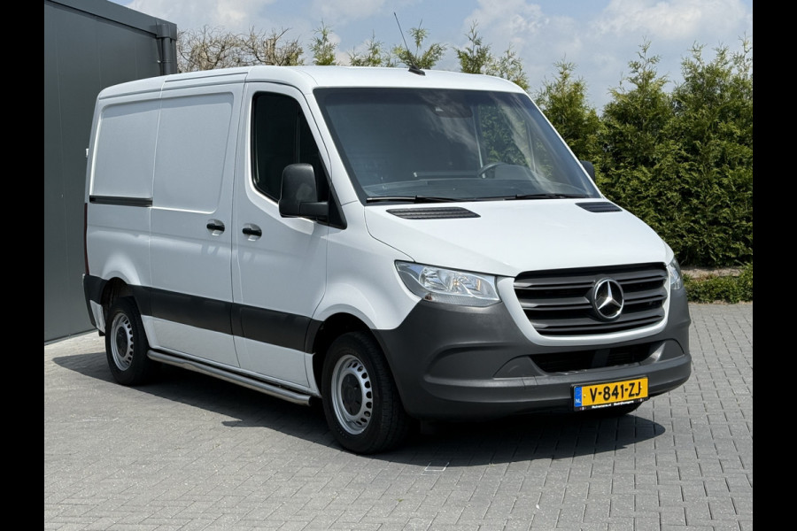 Mercedes-Benz Sprinter 211 CDI / AUTOMAAT / L1H1 / TREKHAAK / INRICHTING / CAMERA / AIRCO / 1e EIG.