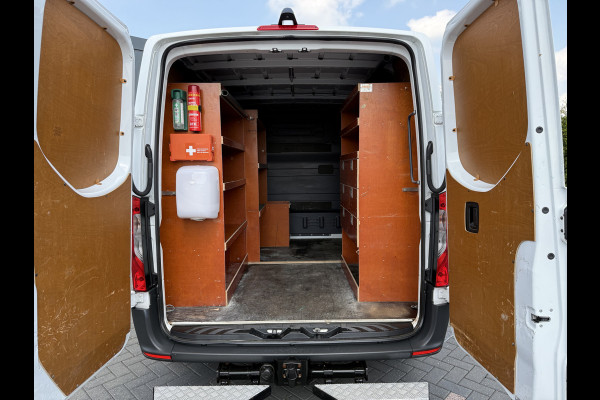 Mercedes-Benz Sprinter 211 CDI / AUTOMAAT / L1H1 / TREKHAAK / INRICHTING / CAMERA / AIRCO / 1e EIG.