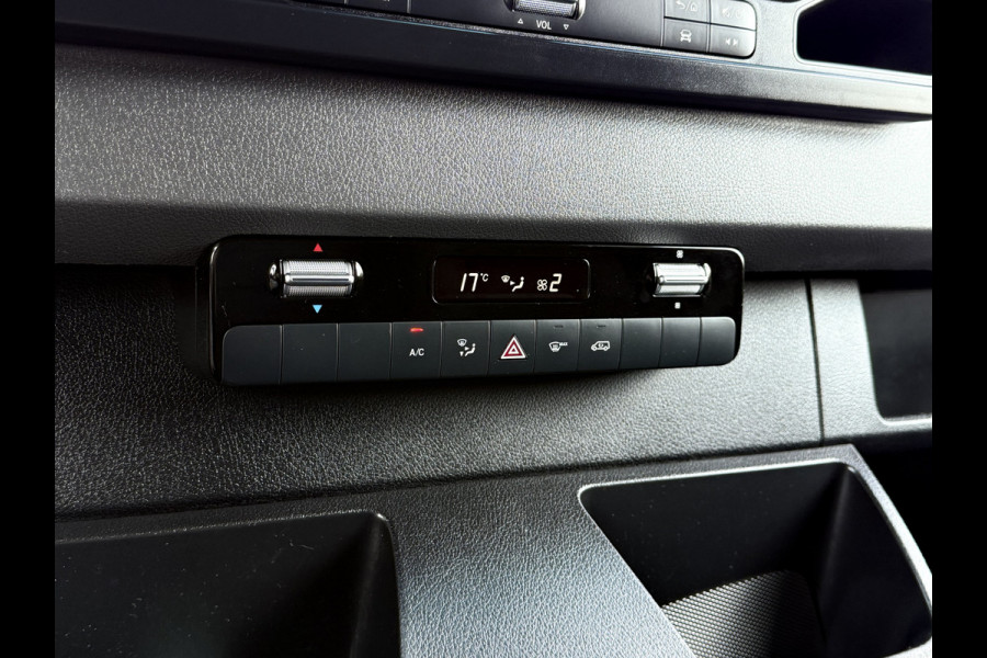 Mercedes-Benz Sprinter 211 CDI / AUTOMAAT / L1H1 / TREKHAAK / INRICHTING / CAMERA / AIRCO / 1e EIG.