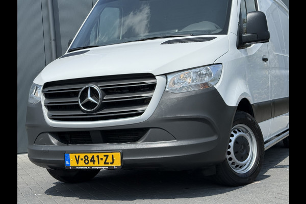Mercedes-Benz Sprinter 211 CDI / AUTOMAAT / L1H1 / TREKHAAK / INRICHTING / CAMERA / AIRCO / 1e EIG.