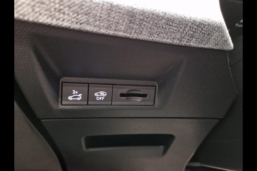 Peugeot E-5008 GT Avantage 73 kWh Warmtepomp | Nappa Leder | Panoramisch Schuifdak | Stoelverwarming voor en achter