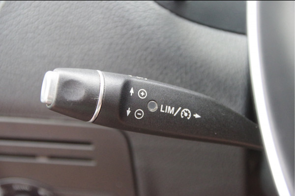 Mercedes-Benz Vito L2 150PK 3-ZITS, LED, TREKHAAK, CAMERA, ALCANTARA HEMEL, CRUISE, AIRCO, DIAMONT GRILLE, 20'' LM WIELEN