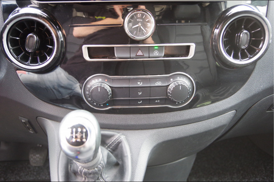 Mercedes-Benz Vito L2 150PK 3-ZITS, LED, TREKHAAK, CAMERA, ALCANTARA HEMEL, CRUISE, AIRCO, DIAMONT GRILLE, 20'' LM WIELEN