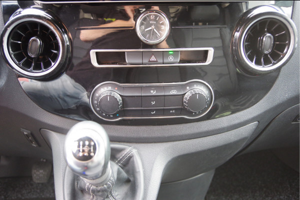 Mercedes-Benz Vito L2 150PK 3-ZITS, LED, TREKHAAK, CAMERA, ALCANTARA HEMEL, CRUISE, AIRCO, DIAMONT GRILLE, 20'' LM WIELEN