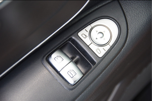 Mercedes-Benz Vito L2 150PK 3-ZITS, LED, TREKHAAK, CAMERA, ALCANTARA HEMEL, CRUISE, AIRCO, DIAMONT GRILLE, 20'' LM WIELEN