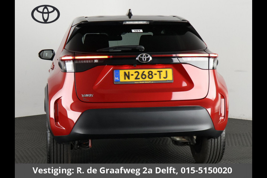 Toyota Yaris Cross 1.5 VVT-I First Edition Bi-Tone | 1e eigenaar | Navigatie | Camera | BearLock |