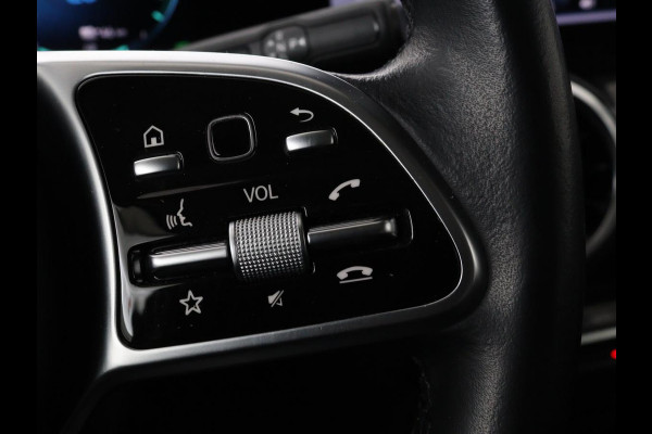 Mercedes-Benz GLA 250e Style | Stoelverwarming | Camera | Cruise control | Carplay | Widescreen | LMV 18 inch | Half leder | DAB+