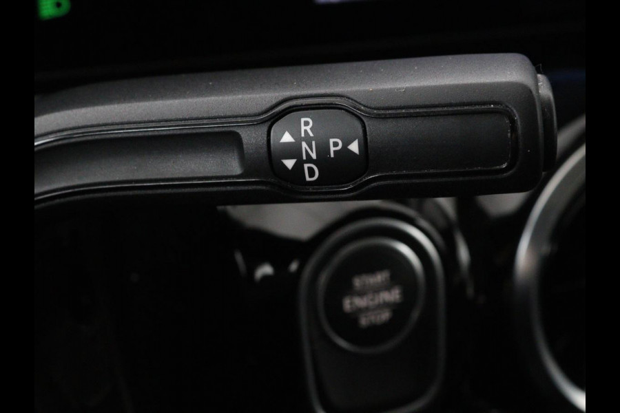 Mercedes-Benz GLA 250e Style | Stoelverwarming | Camera | Cruise control | Carplay | Widescreen | LMV 18 inch | Half leder | DAB+