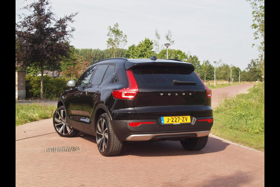 Volvo XC40 Recharge P8 AWD R-Design | Camera | Harman Kardon | Apple Carplay | Cruise Control |