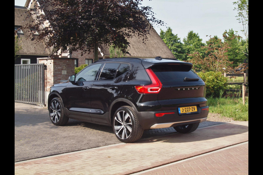 Volvo XC40 Recharge P8 AWD R-Design | Camera | Harman Kardon | Apple Carplay | Cruise Control |