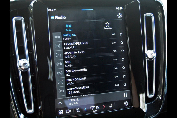 Volvo XC40 Recharge P8 AWD R-Design | Camera | Harman Kardon | Apple Carplay | Cruise Control |