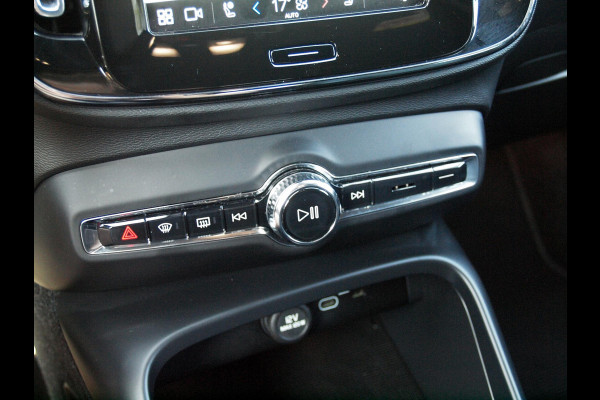 Volvo XC40 Recharge P8 AWD R-Design | Camera | Harman Kardon | Apple Carplay | Cruise Control |