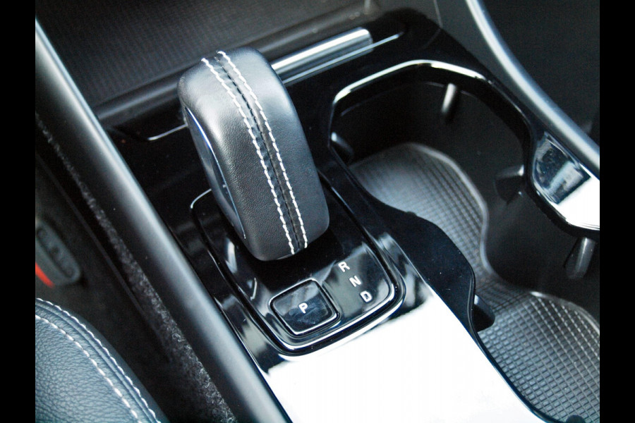 Volvo XC40 Recharge P8 AWD R-Design | Camera | Harman Kardon | Apple Carplay | Cruise Control |