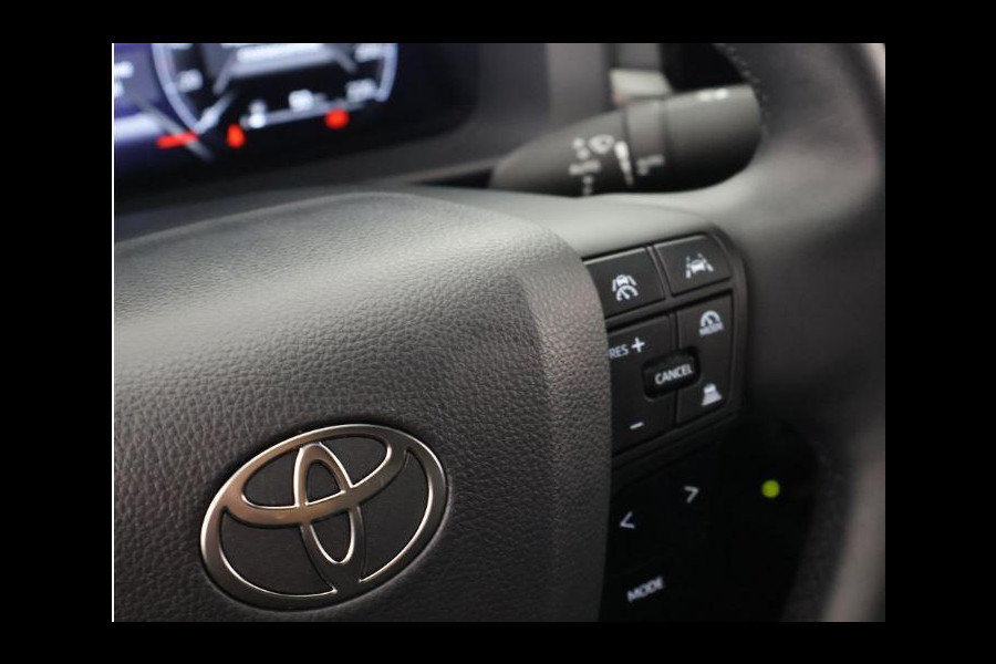 Toyota C-HR 1.8 Hybrid 140 Dynamic | Stuur & Stoelverwarming | Parkeersensoren Voor & Achter | Apple Carplay & Android Auto |