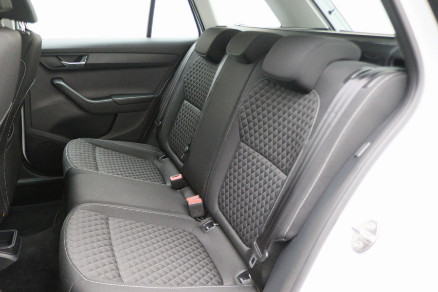 Škoda Fabia Combi 1.0 TSI Drive Airco, Cruise, Navigatie, Bluetooth, PDC, Elektrisch Pakket, Xenon, 16''