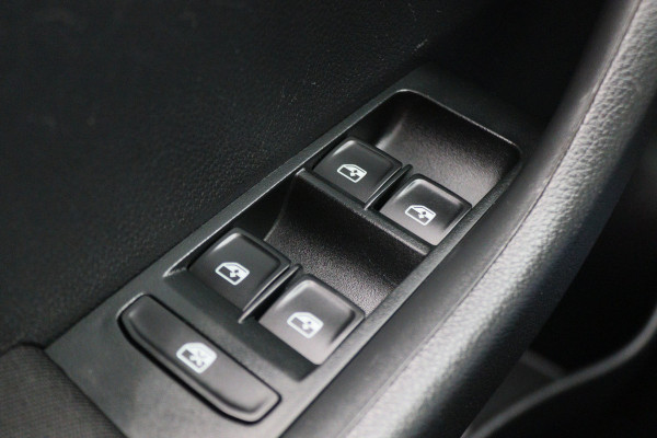 Škoda Fabia Combi 1.0 TSI Drive Airco, Cruise, Navigatie, Bluetooth, PDC, Elektrisch Pakket, Xenon, 16''