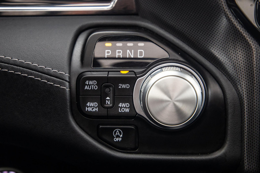 Dodge Ram 1500 5.7 V8 4x4 Crew Cab Limited BPM VRIJ / ALL IN PRIJS / PANO / KLEP / WIDE BODY / GARANTIE