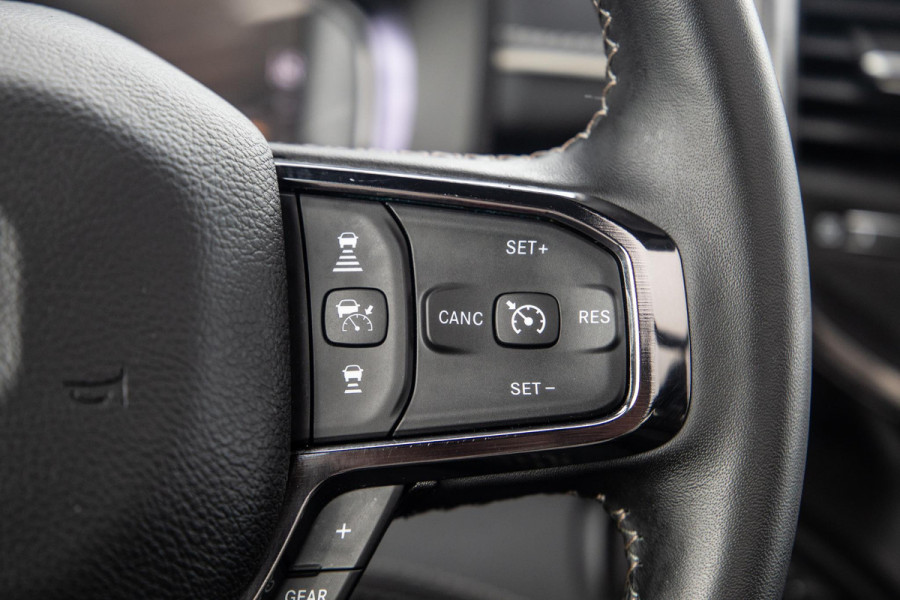 Dodge Ram 1500 5.7 V8 4x4 Crew Cab Limited BPM VRIJ / ALL IN PRIJS / PANO / KLEP / WIDE BODY / GARANTIE