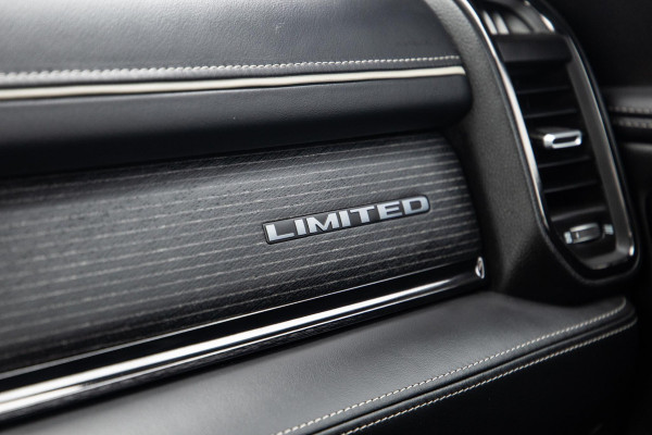 Dodge Ram 1500 5.7 V8 4x4 Crew Cab Limited BPM VRIJ / ALL IN PRIJS / PANO / KLEP / WIDE BODY / GARANTIE