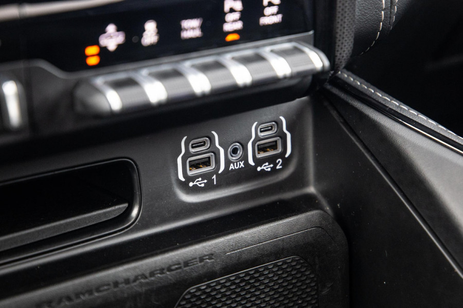 Dodge Ram 1500 5.7 V8 4x4 Crew Cab Limited BPM VRIJ / ALL IN PRIJS / PANO / KLEP / WIDE BODY / GARANTIE
