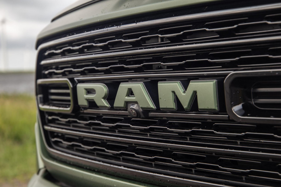 Dodge Ram 1500 5.7 V8 4x4 Crew Cab Limited BPM VRIJ / ALL IN PRIJS / PANO / KLEP / WIDE BODY / GARANTIE