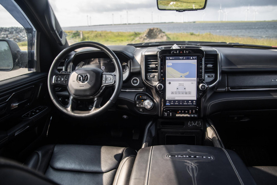 Dodge Ram 1500 5.7 V8 4x4 Crew Cab Limited BPM VRIJ / ALL IN PRIJS / PANO / KLEP / WIDE BODY / GARANTIE