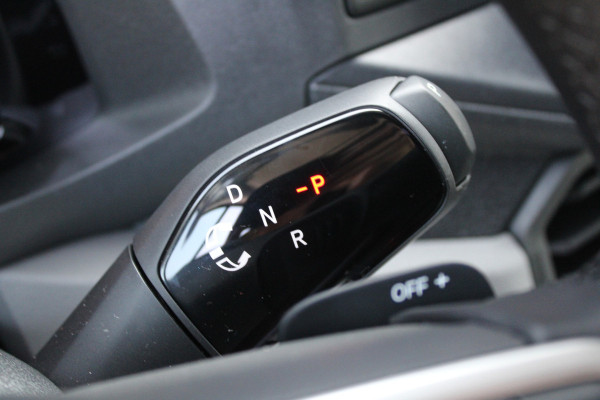 Volkswagen Crafter 35 2.0 TDI L3H3 177pk - Facelift - 2x Schuifdeur - Navigatie - LED - Geveerde stoel - Virtual cockpit - Camera - Trekhaak - Stoe