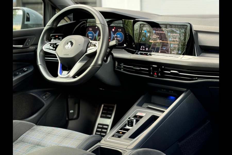 Volkswagen Golf 1.4 eHybrid GTE Pano/Matrix/Dodehoek/Camera