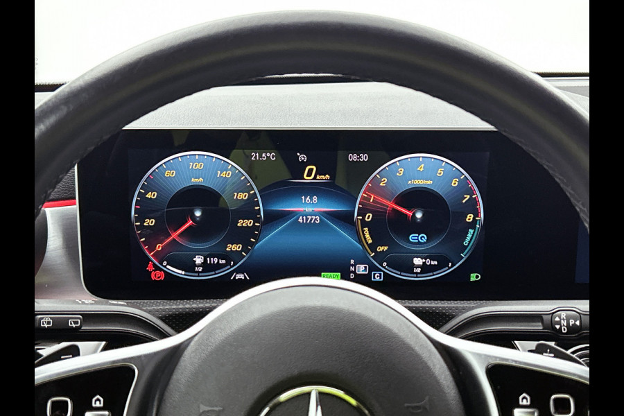 Mercedes-Benz A-Klasse 250 e Premium Plus | Panoramadak | 5 spaaks lichtmetalen velgen | Wide screen | Navigatie | Parking support | Inclusief 24 maanden Mercedes-Benz Certified garantie voor Europa.