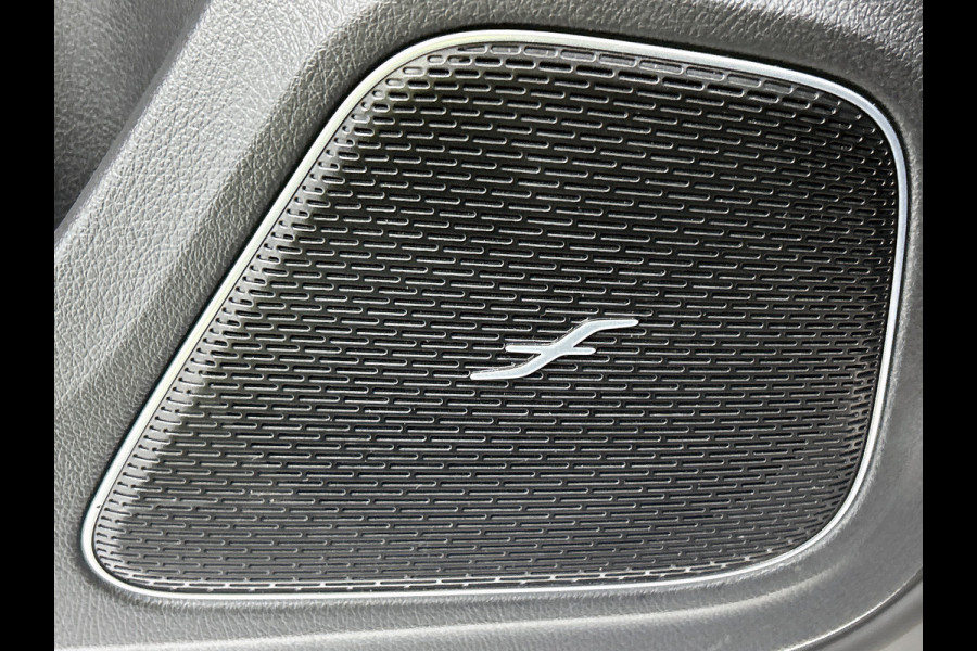 Mercedes-Benz A-Klasse 250 e Premium Plus | Panoramadak | 5 spaaks lichtmetalen velgen | Wide screen | Navigatie | Parking support | Inclusief 24 maanden Mercedes-Benz Certified garantie voor Europa.