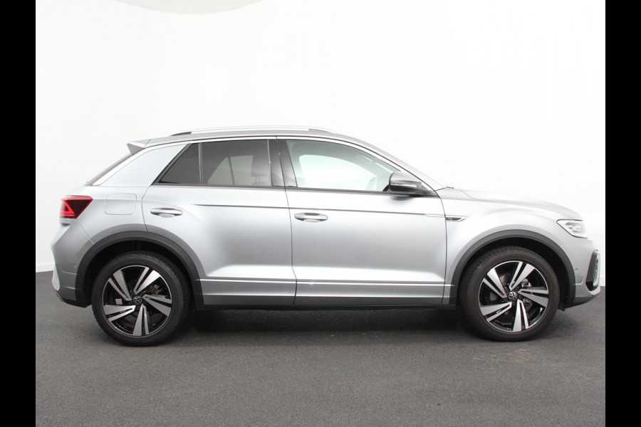 Volkswagen T-Roc 1.5 TSI 150pk Automaat R-Line Digitale Cockpit Climate Control Camera Navigatie Apple Carplay/Android Auto Lichtmetalen Velgen Parkeer sensoren Dab Led Adaptive Cruise Control