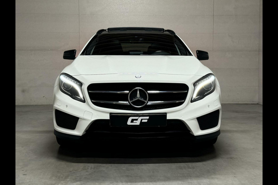 Mercedes-Benz GLA 180 AMG Night Edition Pano Sfeer NAP
