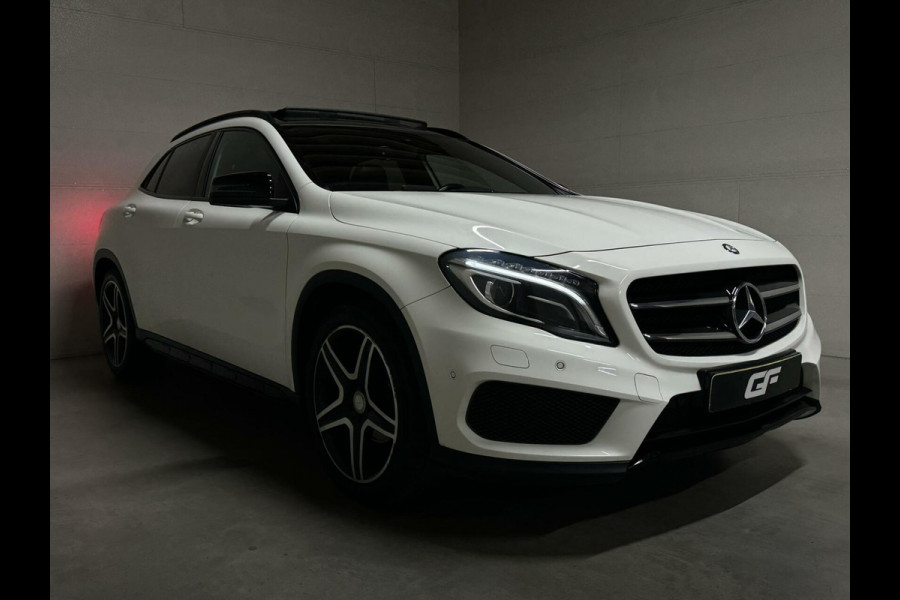 Mercedes-Benz GLA 180 AMG Night Edition Pano Sfeer NAP