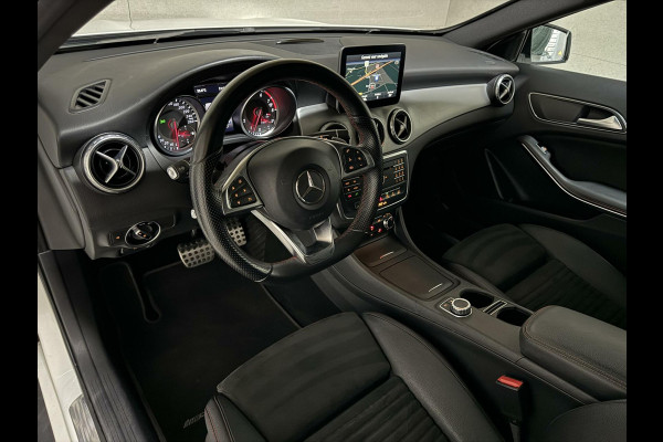 Mercedes-Benz GLA 180 AMG Night Edition Pano Sfeer NAP