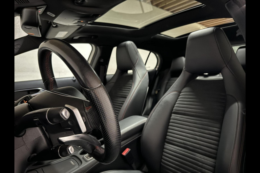 Mercedes-Benz GLA 180 AMG Night Edition Pano Sfeer NAP