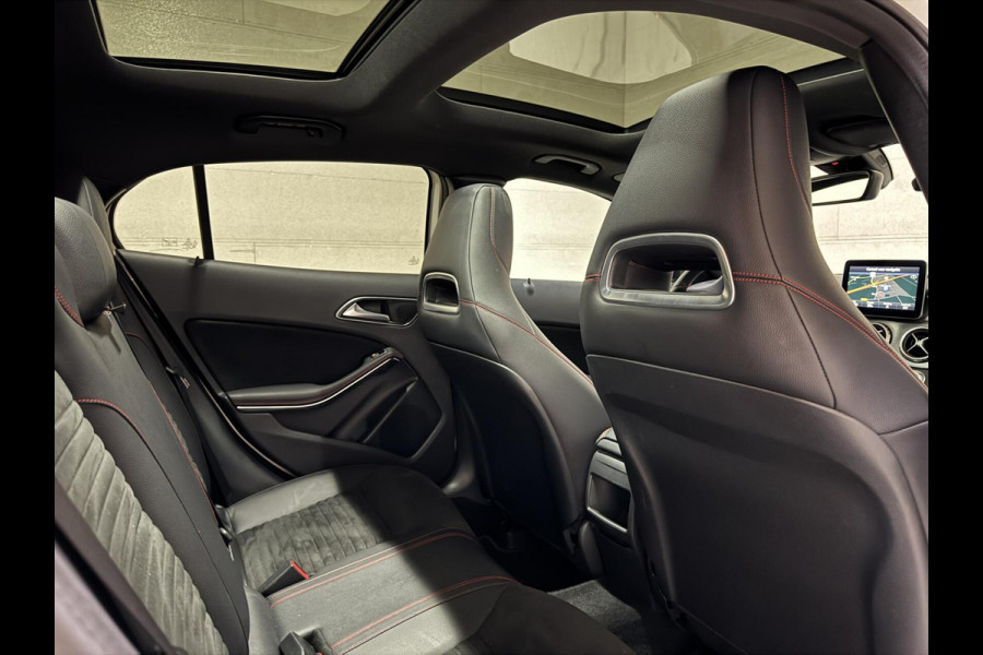 Mercedes-Benz GLA 180 AMG Night Edition Pano Sfeer NAP
