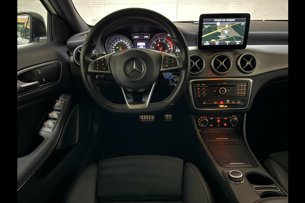 Mercedes-Benz GLA 180 AMG Night Edition Pano Sfeer NAP